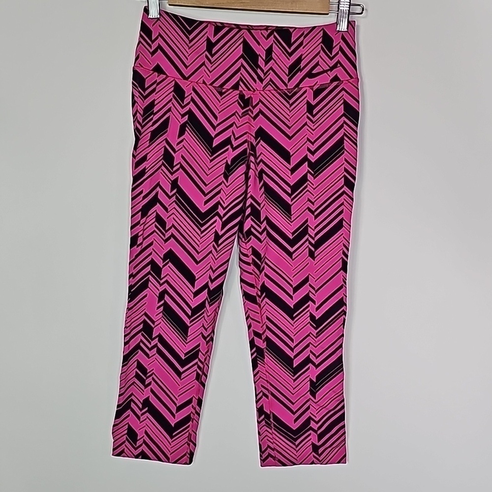 Nike drifit small pink and black athletic cropped leggings